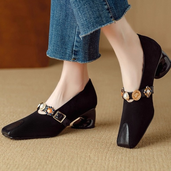 Shoes - Elegant Black Women's Shoes with Gold Accents